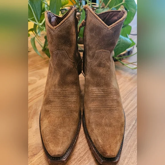 Tecovas The Daisy Brown Suede - 7